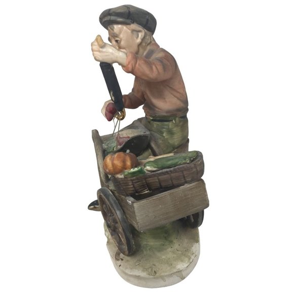 Vintage Norleans Japan Porcelain Figurine - Old Merchante Selling Produce from C - Picture 4 of 9